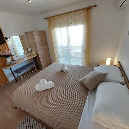 Appartement Square Afantou